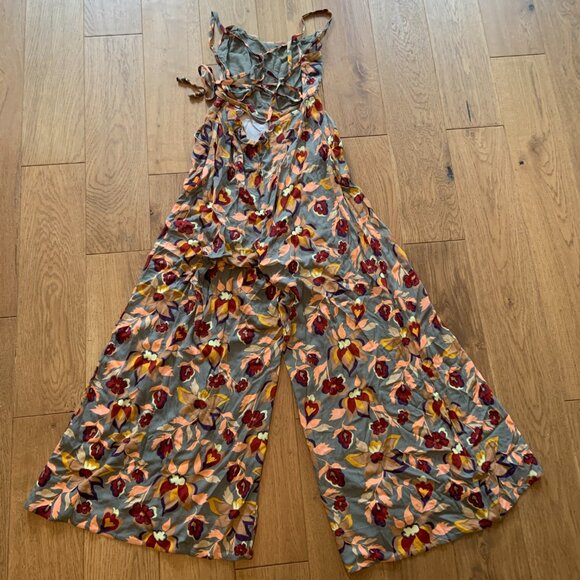 Women's Free People Floral Jumpsuit Romper Strappy Back Size 8 - Picture 8 of 13